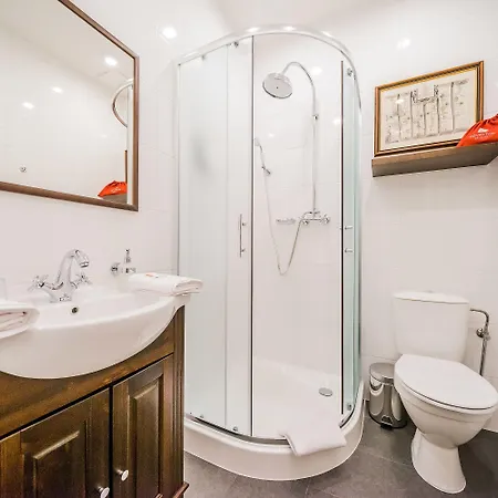 Revelton شقة فندقية 4*