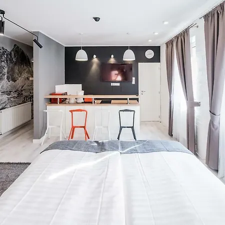 Revelton Apart Otel Karlovy Vary