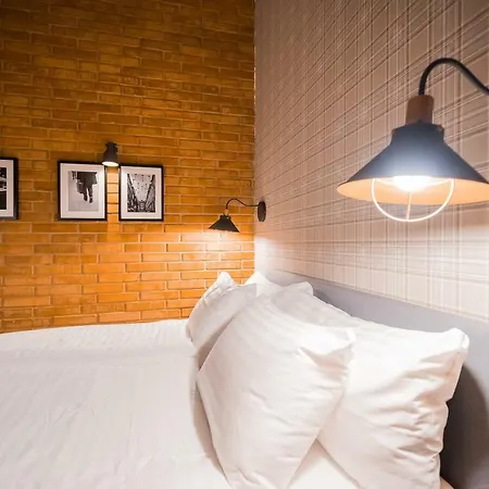 Revelton Apart Otel Karlovy Vary